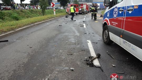 Omal nie zginął pod kołami ciężarówki