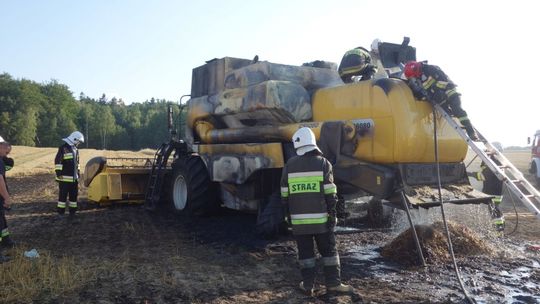 Huk i kłęby dymu nad Zarębą