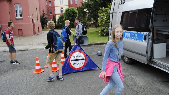 Policjanci z Lubaniu prezentowali sprzęt służbowy podczas