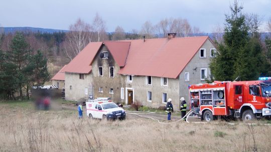 Sześć osób poszkodowanych w pożarze