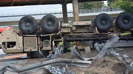 Wypadek Amerykanów na autostradzie A18