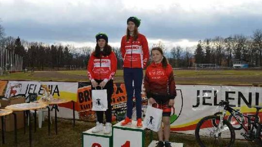 Juniorzy młodsi na podium