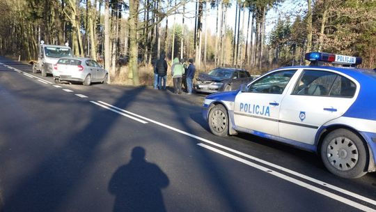 Kolizja czterech aut na obwodnicy Lubania