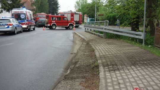 Zderzenie osobówki z wozem strażackim