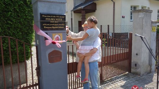 Odsłonięto tablicę upamiętniającą Feliksa Netza