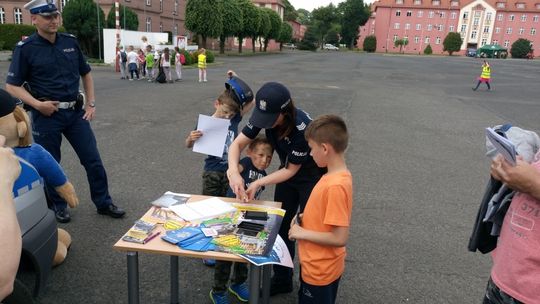 Policjanci z Lubaniu prezentowali sprzęt służbowy podczas