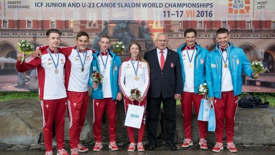 Brązowy medal podczas MŚ w slalomie kajakowym juniorów