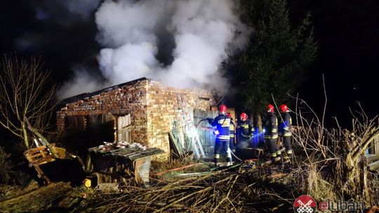 Mężczyzna pozostał bez dachu nad głową