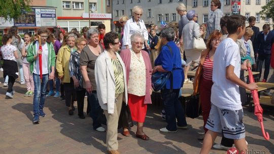 Happening na lubańskim Rynku „BEZPIECZNY SENIOR”