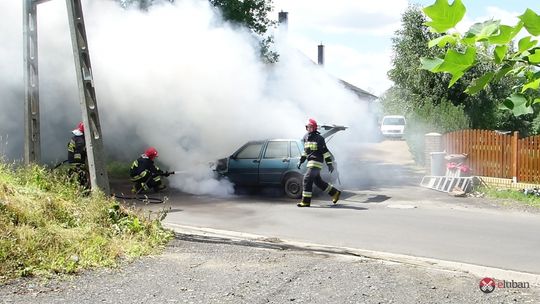 Auto spłonęło na ul. Dolnej