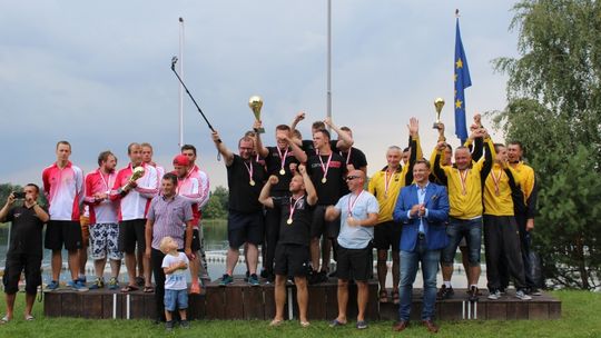 Przywieźli brąz z Mistrzostw Polski w kajak polo