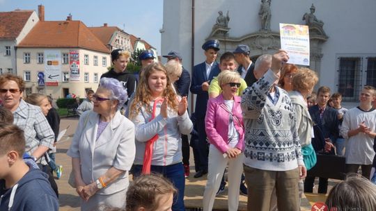 Happening na lubańskim Rynku „BEZPIECZNY SENIOR”