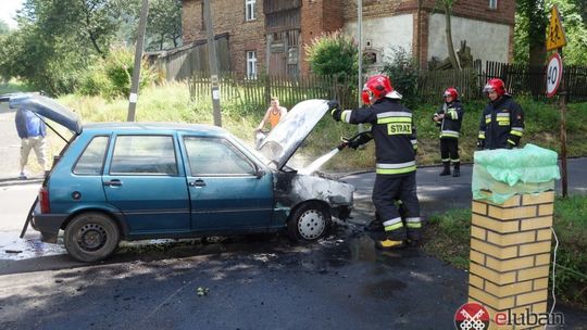 Auto spłonęło na ul. Dolnej