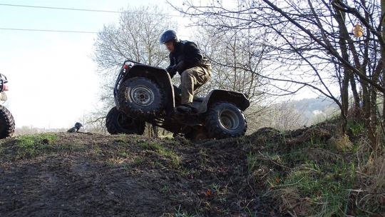 Kurs doskonalący „Poruszanie się pojazdami ATV