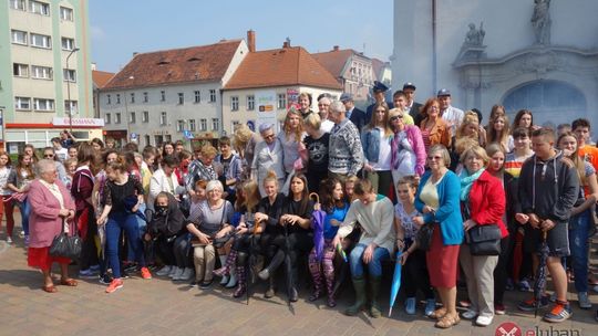 Happening na lubańskim Rynku „BEZPIECZNY SENIOR”