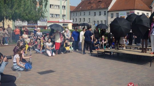 Happening na lubańskim Rynku „BEZPIECZNY SENIOR”