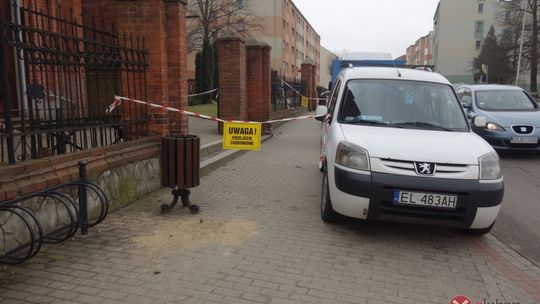 Przymusowo, bez telefonu